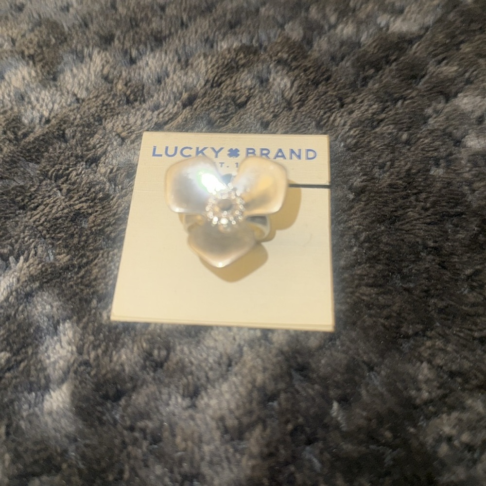 Lucky Brand Flower Ring - Picture 2 of 5